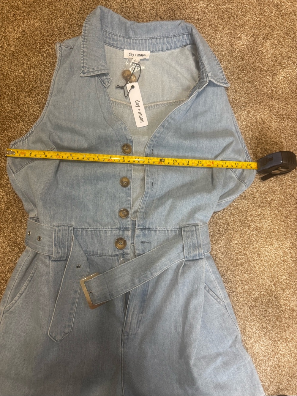 Day + Moon Women’s Large Denim Romper Belted Sleeveless Button Front NWT - Picture 4 of 7